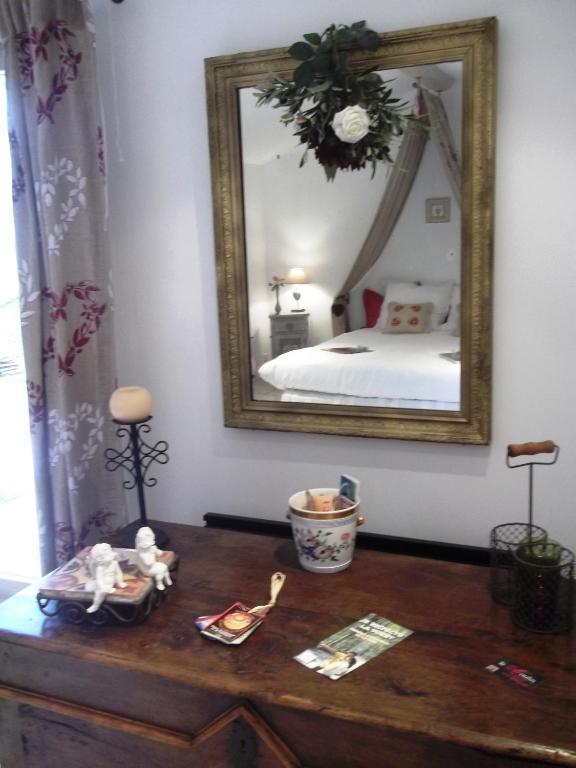 La Bastide Du Vallon Guest House Saumane-de-Vaucluse ภายนอก รูปภาพ