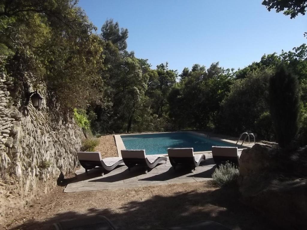 La Bastide Du Vallon Guest House Saumane-de-Vaucluse ภายนอก รูปภาพ