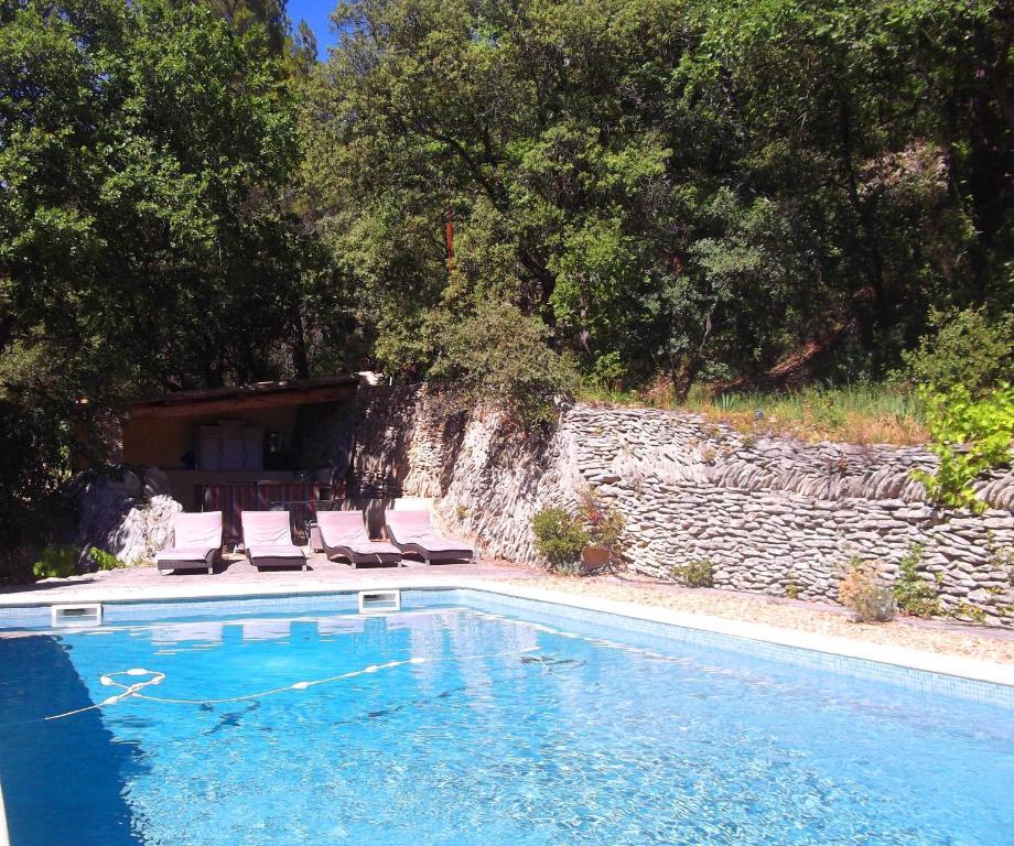 La Bastide Du Vallon Guest House Saumane-de-Vaucluse ภายนอก รูปภาพ