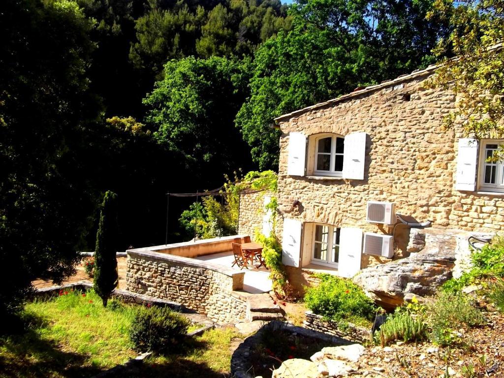 La Bastide Du Vallon Guest House Saumane-de-Vaucluse ภายนอก รูปภาพ